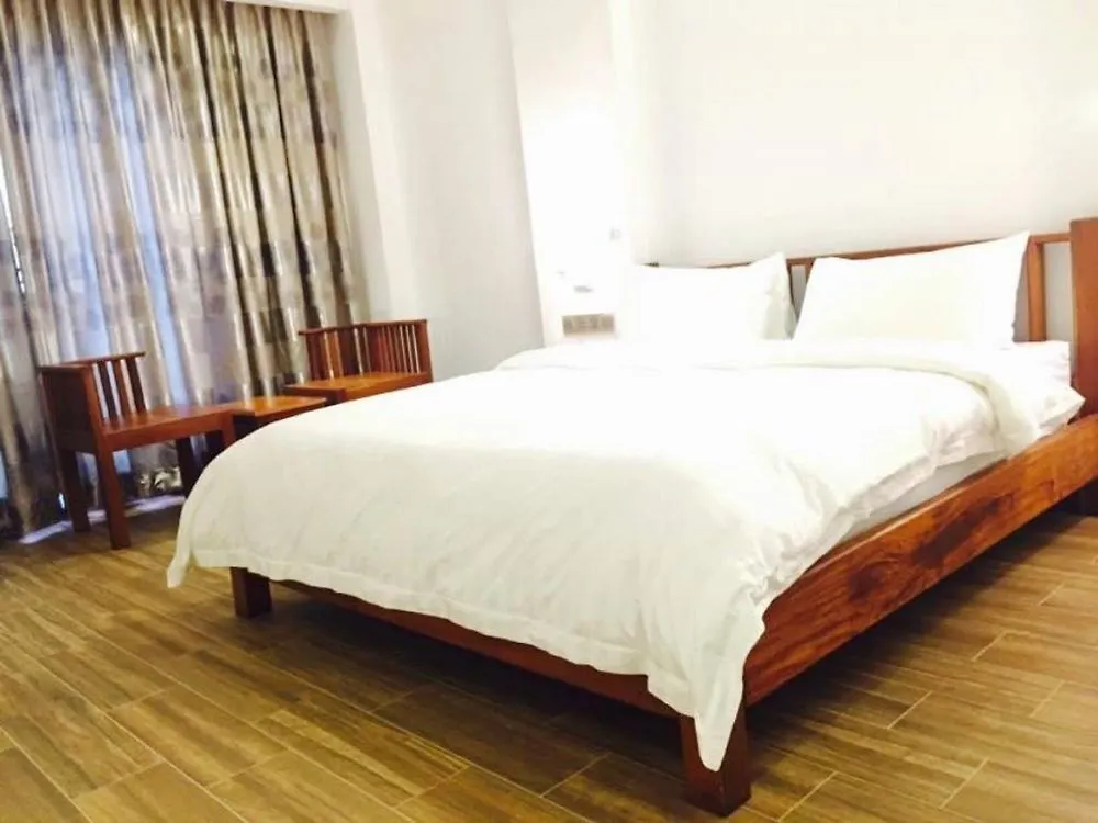 סיהאנוקוויל White Sand Palace Hotel