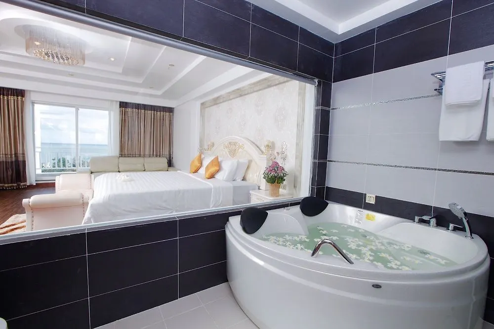 סיהאנוקוויל White Sand Palace Hotel 3*,